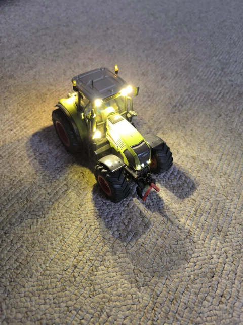 Tracteur télécommandé Claas Axion 850 Siku - Boutique de produits anti