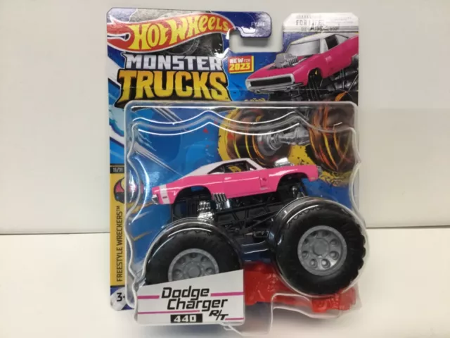 HOT WHEELS 2023 Monster Trucks Barbie Ultimate Camper Freestyle