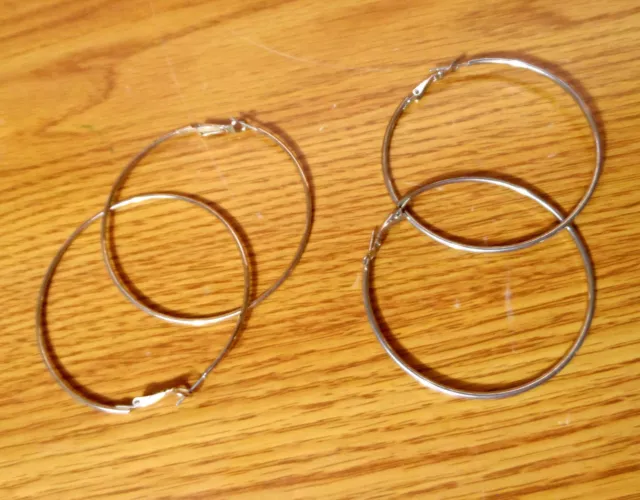 2X Pairs Hoop Earrings 2.5" Gold & 2.25" Silver tone Omega back hinged Fashion