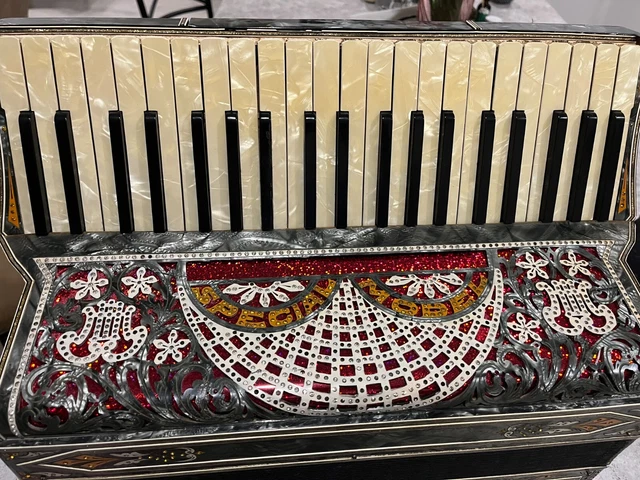 Accordion  Vintage