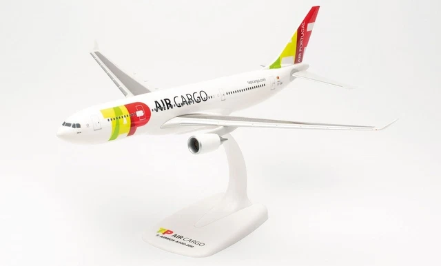 Herpa Maquette Avion Douglas DC-4 Tap Air Portugal – Échelle 1/200 – Collection