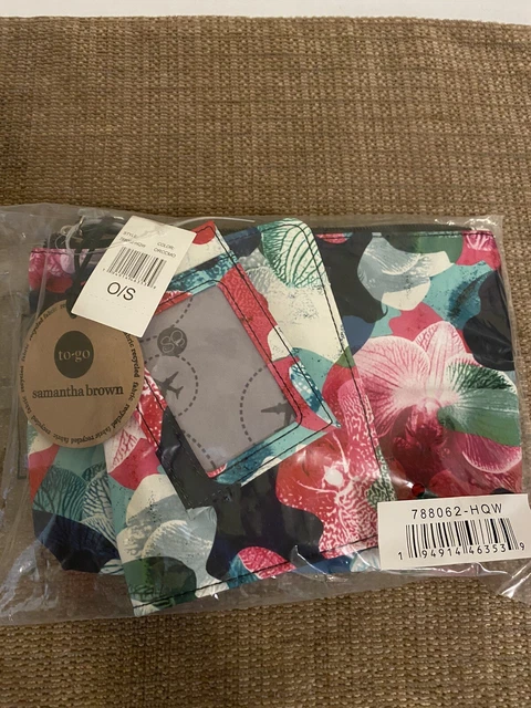 Samantha Brown Weekender w/Passport Case, Makeup Pouch & Luggage Tag- OrchidCamo 2