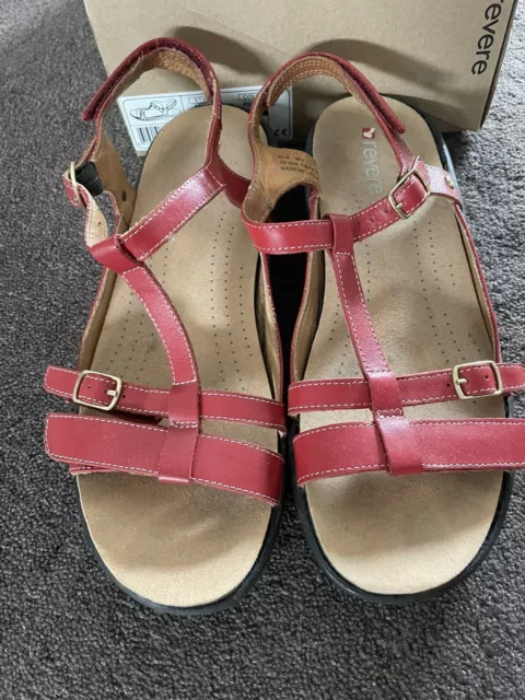 Womens Revere Leather Sandals Size 40 Red