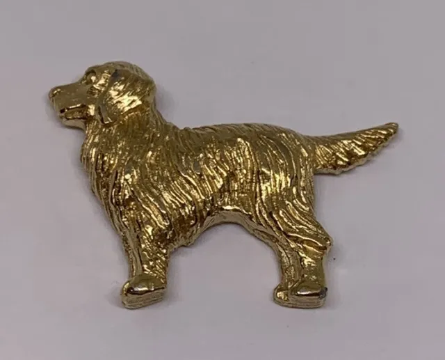 Avon My Favorite Pet Golden Retriever Dog Breed 3-D Gold-Tone Lapel Pin (115)