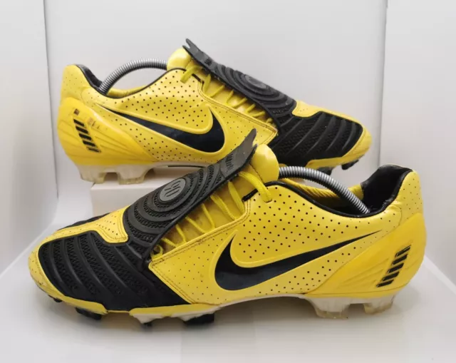 Nike Total 90 T90 Laser II Yellow and Black Molded Studs 2008 Size 11 RARE!!!