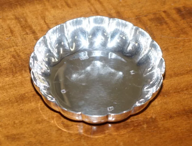 Stunning Rare 1979 Solid Sterling Silver Strawberry Dish Or Bowl From Sheffield 3