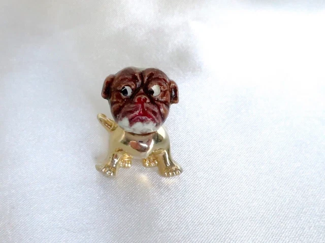 Vintage Glass Cabachon Pug Dog Brooch/Pin