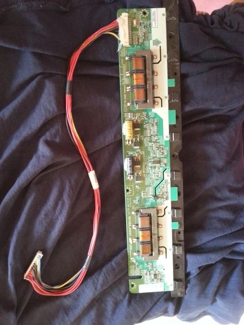 Carte Mère Pour TV Selecline 40284 (17mb82s) - écran Cassé, Pièces Détachées