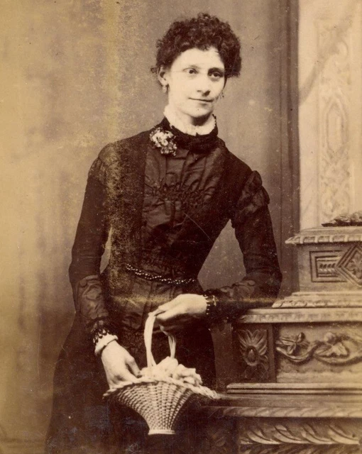 Antique CDV Carte De Visite J S Hazard Clapham Common Victorian lady #35 photo