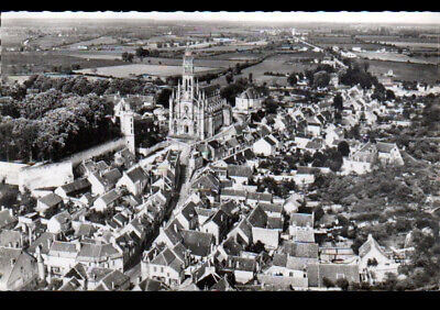 CHATEAUNEUF-sur-CHER (18) VILLAS , CHATEAU & BASILIQUE en vue aérienne vers 1950