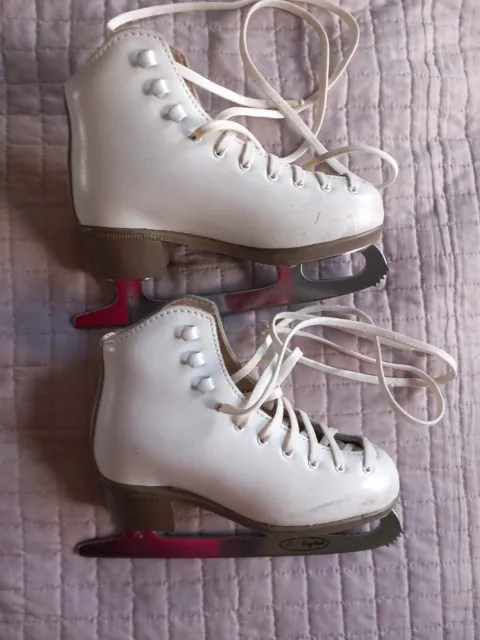 Girls White Ice Skates. Size  11 (Junior). Risport 'Antea' Skates Sharpened VGC