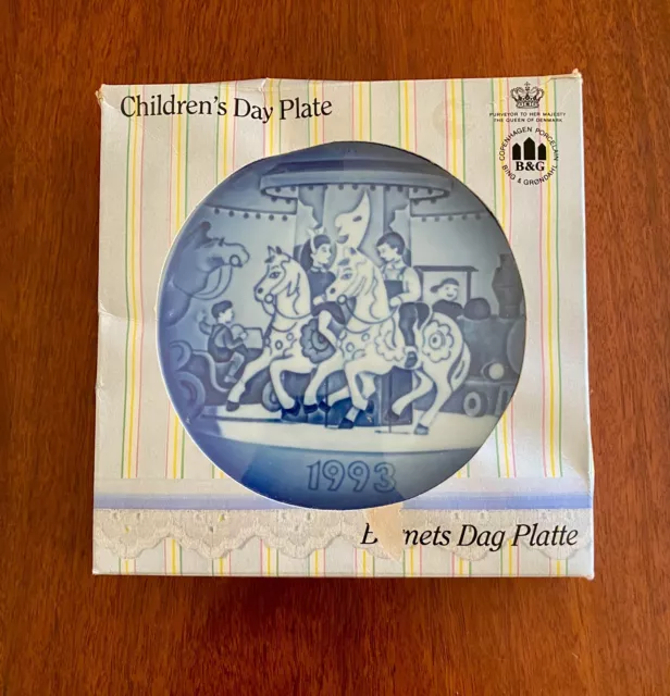 Royal Copenhagen Bing & Grondahl 1993 Children's Day Plate