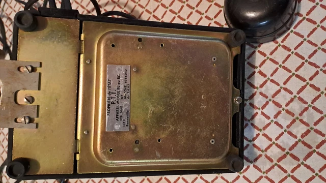 ANCIEN TELEPHONE PTT En Bakelite 1965 Bl Ou Bc Tres Bel Etat EUR 70,00