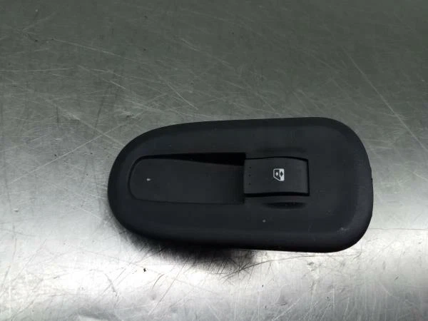 8200548968 commande léve-glace avant droit renault master kipper