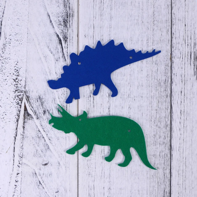 Festa Bandiera Con Bandiere E Coriandoli, Sorpresa, Invito Carta Striscione Manifesto Luminosa Vacanza Carta Vettore Manifesto Vettoriale