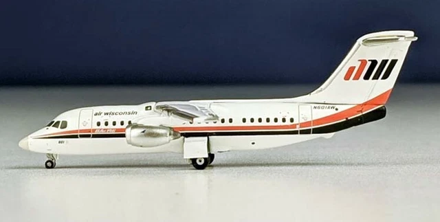 BluWinds Modèle Avion Columbia 320 Rose 1/400 - Réplique Métallique Pour Collectionneurs Et Passionnés