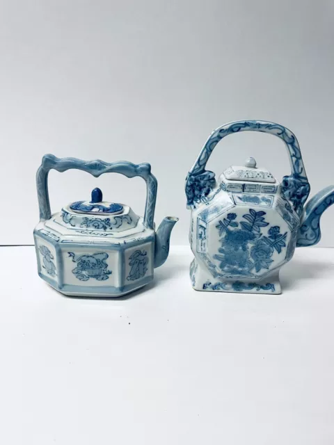 Vintage Blue & White Porcelain Meduim TeaPots Chinoiserie Made in China Lot of 2