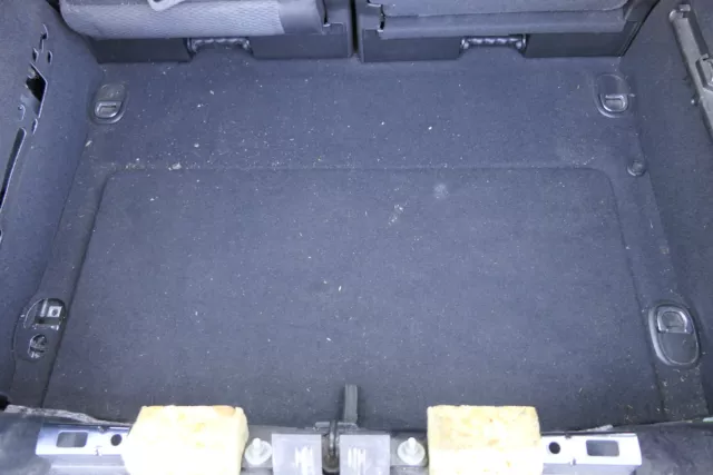Audi A2 8Z Verkleidung Abdeckung Kofferraum Teppich Boden schwarz soul