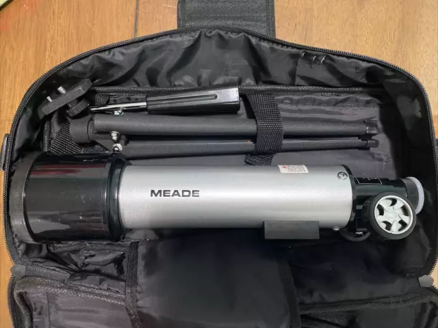 MEADE 50AZ-T 50MM COMPACT Refractor Telescope Table Tripod Complete Case