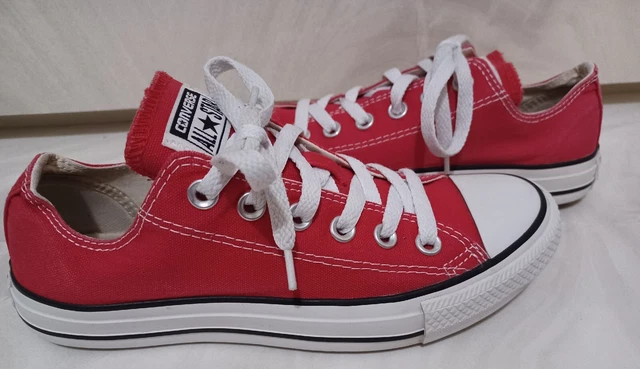 Womens Low Top Converse All Star Red Sneakers. Size 7 Womens Low Top Converse All Star Red Sneakers. Size 7