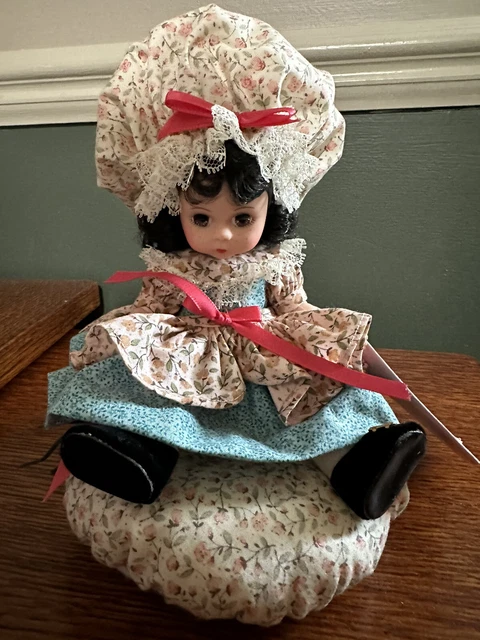Mme Alexander 8" LITTLE MISS MUFFET #493 Storyland Collection w/ Tuffet & Spider