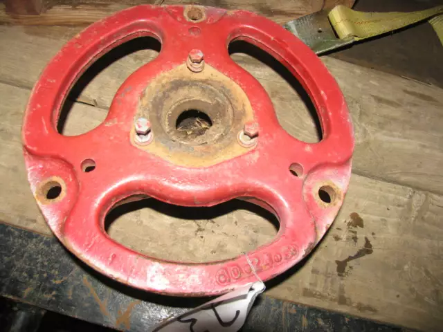 IH INTERNATIONAL FARMALL  Wheel Hub M H Super M SMTA MD 400 450 300 350