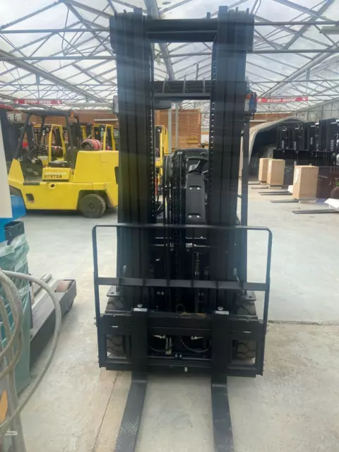 LITHIUM ION iron Forklift truck EP CPD18TVL 1.8 Tonne 4800 lift 2