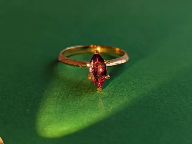 18k gold colour change garnet ring N size