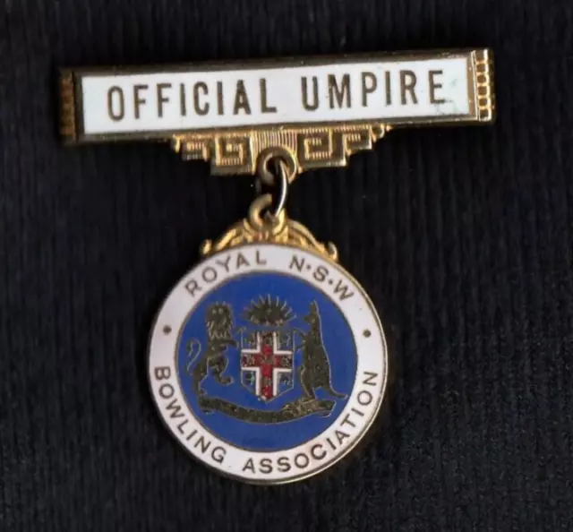 Official Umpire Royal NSW Bowling Association Bowling Club Badge (BC-449)