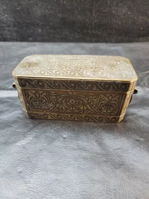 Antique Mindanao Philippines Betel Nut Box with Silver Inlay