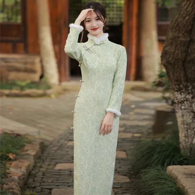 Donna Elegante In Cheongsam Tradizionale Cinese · Immagine gratuita