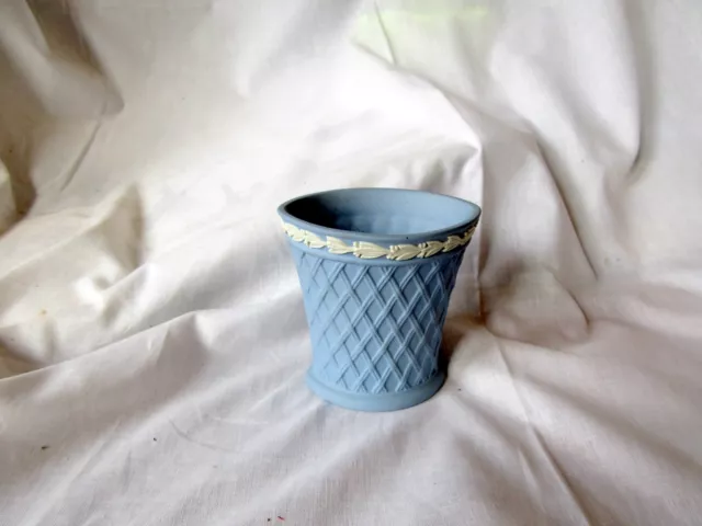 A Vintage Wedgwood Blue Jasper Basket Vase