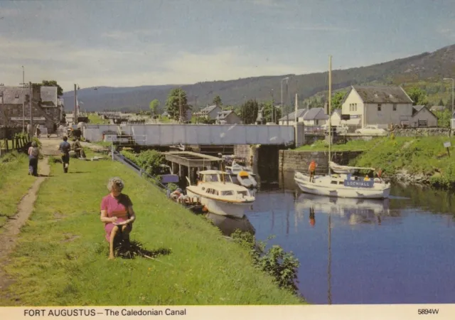 Postcard - Fort Augustus - The Caledonian Canal