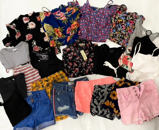 Large Bundle Girls X 23 NEW LOOK/NEXT/H&M Shorts, Playsuits ,Tops, age 9-10 yrs