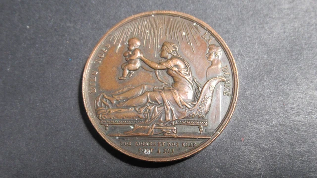 1.13EB) MEDAILLE en BRONZE DIEU NOUS L'A DONNE 29 SEPTEMBRE 1820 HENRI V MEDAL