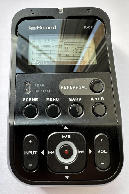 Roland Bluetooth Module ROLAND R-07 BLUETOOTH High Resolution Audio Recorder - Black £88.00 ...