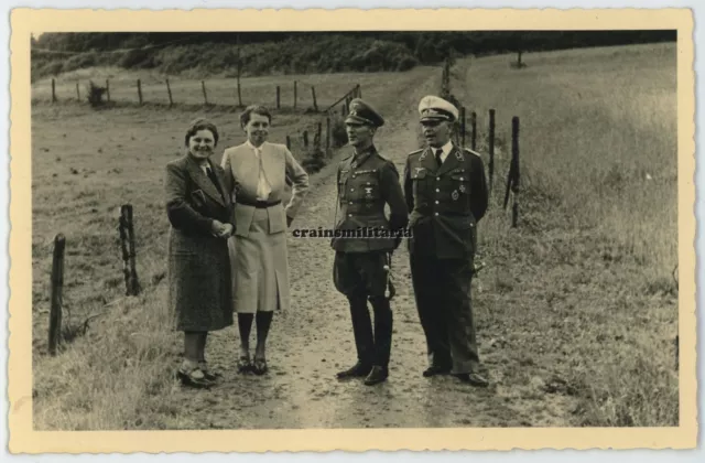 Orig. Foto Portrait General Rudolf VON BÜNAU mit R^K Orden Frau Pilot Offizier