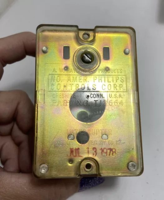 AW Haydon Amer Philips Controls T13664 Interrupter Motor 10 VAC 3W 60HZ P415 VTG