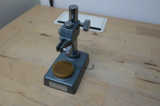 MEASURING STAND V Length Gauge Mitutoyo / Stand with Base / 7001 dgs-m