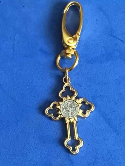 Saint St BENEDICT Keychain Key Ring Protection Gold Tone Key Fob Cross 3-1/8”