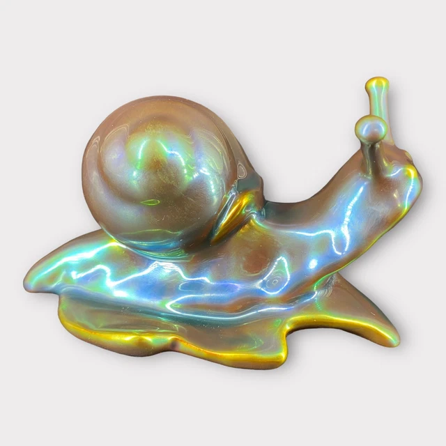 Vintage Zsolnay Hungary Porcelain Green Iridescent Snail Figurine Vintage Zsolnay Hungary Porcelain Green Iridescent Snail Figurine
