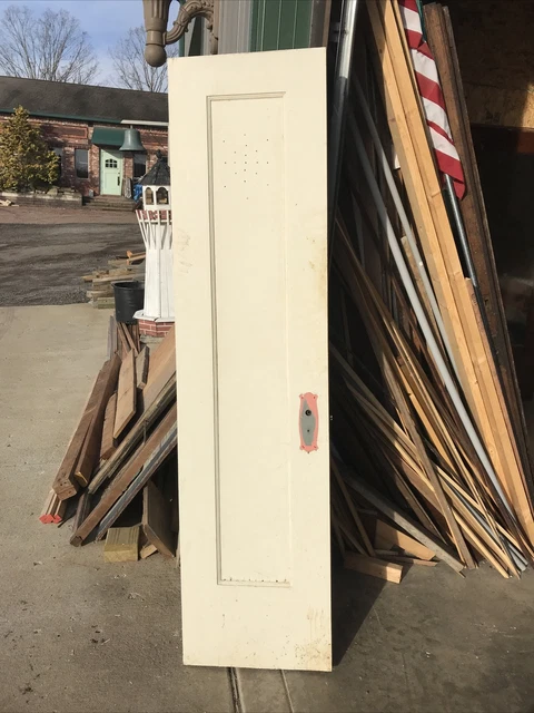 AN625 Antique Passage Door Painted 20 X 79.5 X 1 3/8”