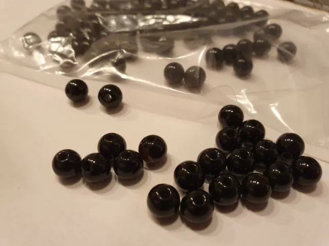 ONYX Lot de 100 Perles - 8mm ; 2 trous 2,5 mm