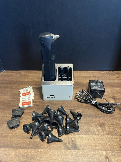 Welch Allyn 23000 Audioscope Audiometer & 71123 Battery Charger
