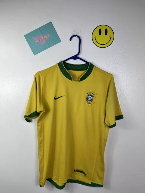 BOYS NIKE BRAZIL FOOTBALL SHIRT TOP SIZE LARGE CHEST 39” GOOD CON FOOTBALL 99p