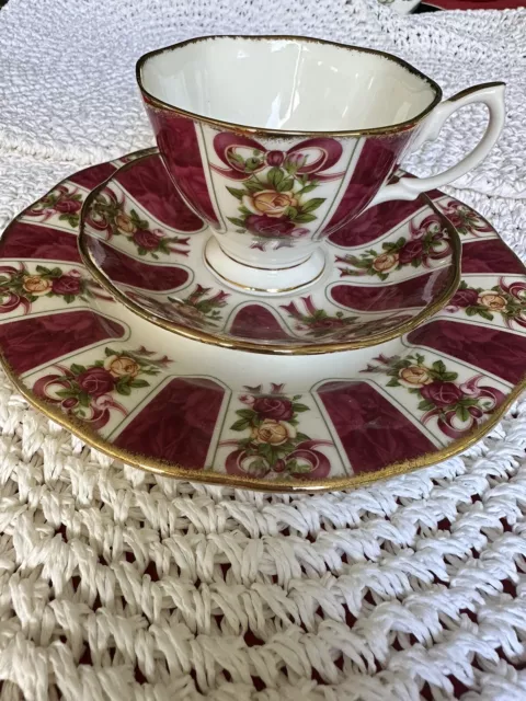 Chamberlain Worcester Puce Brown & Gold Floral New Fluted Coffee Cup & -  Ruby Lane