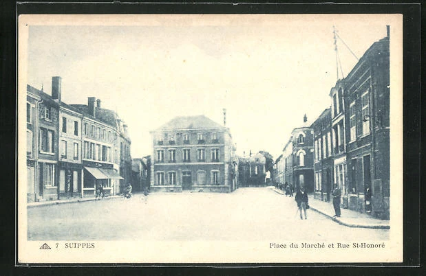 CPA Suippes, Place du Marche and Rue St-Honore