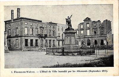 CPA Fresnes en Woevre-L'Hótel de Ville incendié par les Allemands (184239)