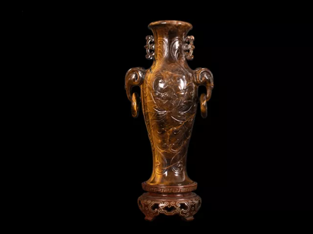 One Fine, Antique Baluster - Vase. Tigerauge. China 19. C. Qing