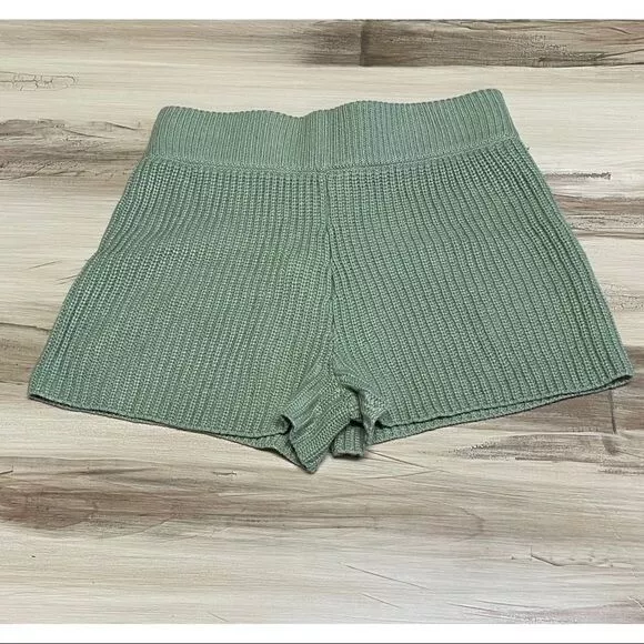 NWOT Fashion Nova Knit Sweater Shorts Mint Green Size M